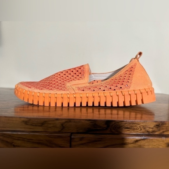 Ilse Jacobsen Tulip 140 Perforated Slip-On Sneaker Mango Sorbet - Picture 2 of 15